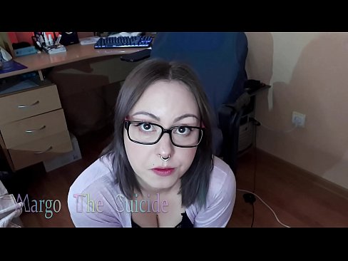 ❤️ Нүдний шилтэй тачаангуй охин камер дээр Шодойг гүн хөхөж байна ❤❌ Оросын порно манайд ﹏
